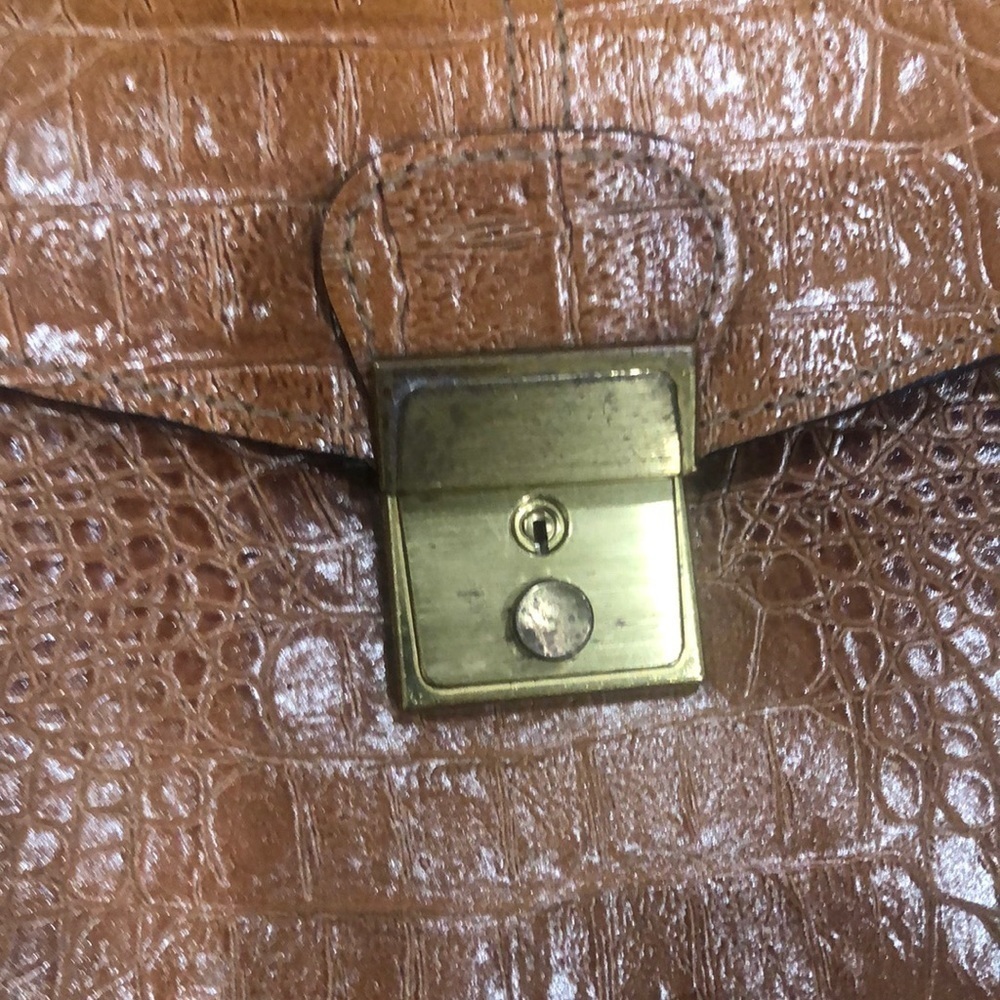 Briefcase Vintage - Looks like Croc! - Picture 13 of 13
